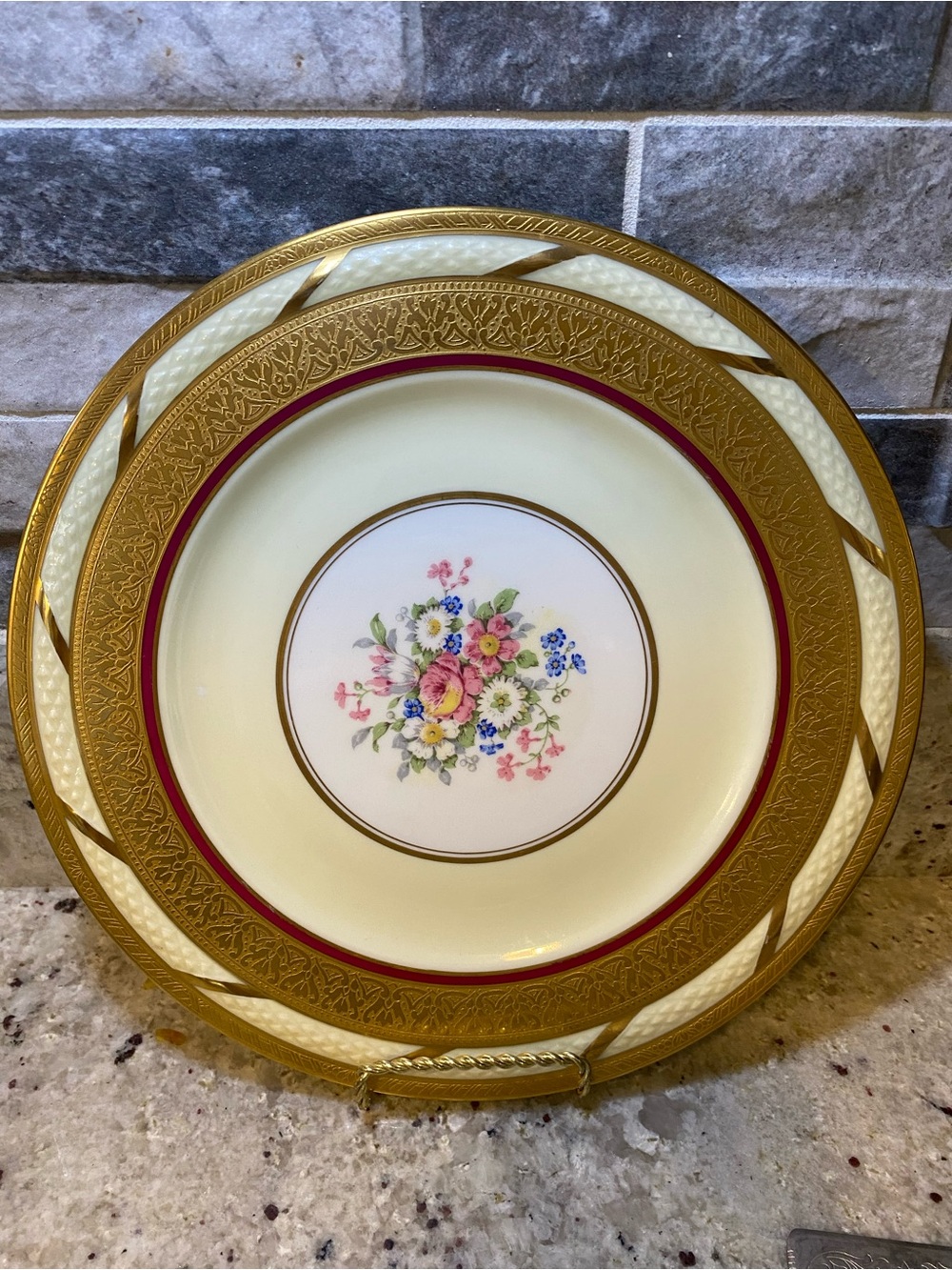 Elegant Floral Gold-Rimmed Decorative Dinner Plate - Cream and Goldfish Limoge